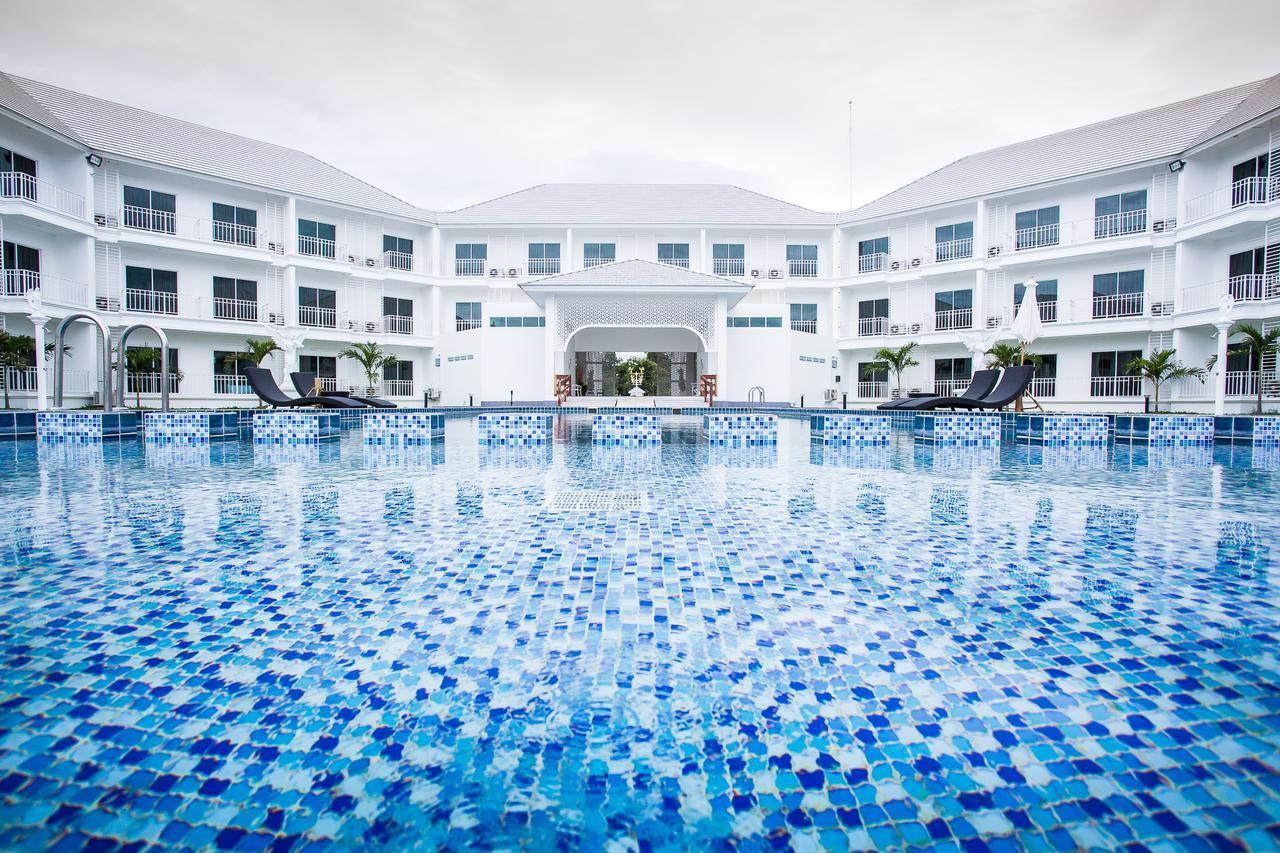 White House Hotel Tak Exterior foto